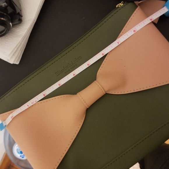 🍁 3/$25 - Elizabeth Arden Makeup bag - Picture 4 of 5